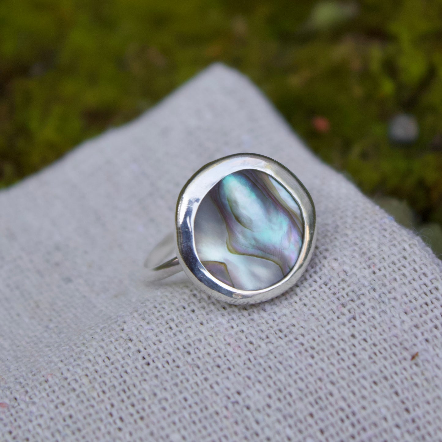Abalone coin ring V size 8