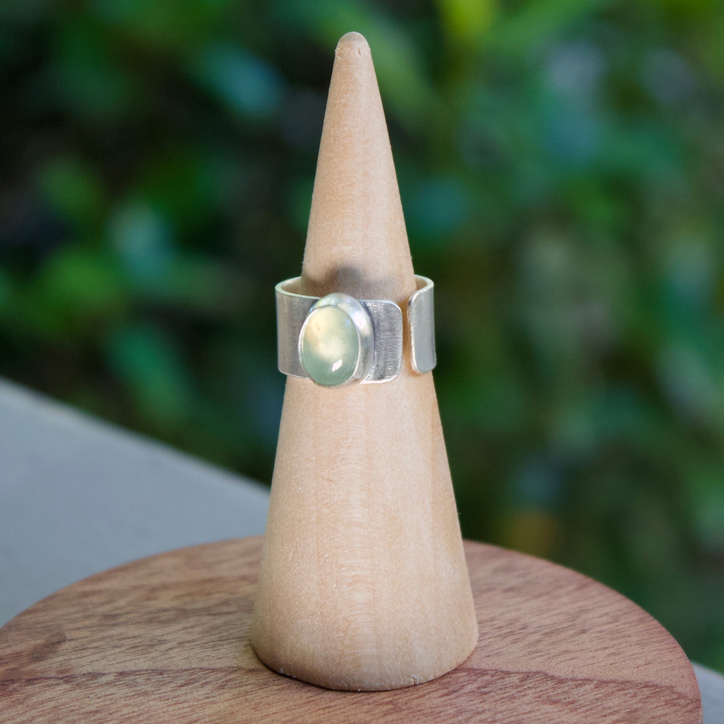Open aura ring