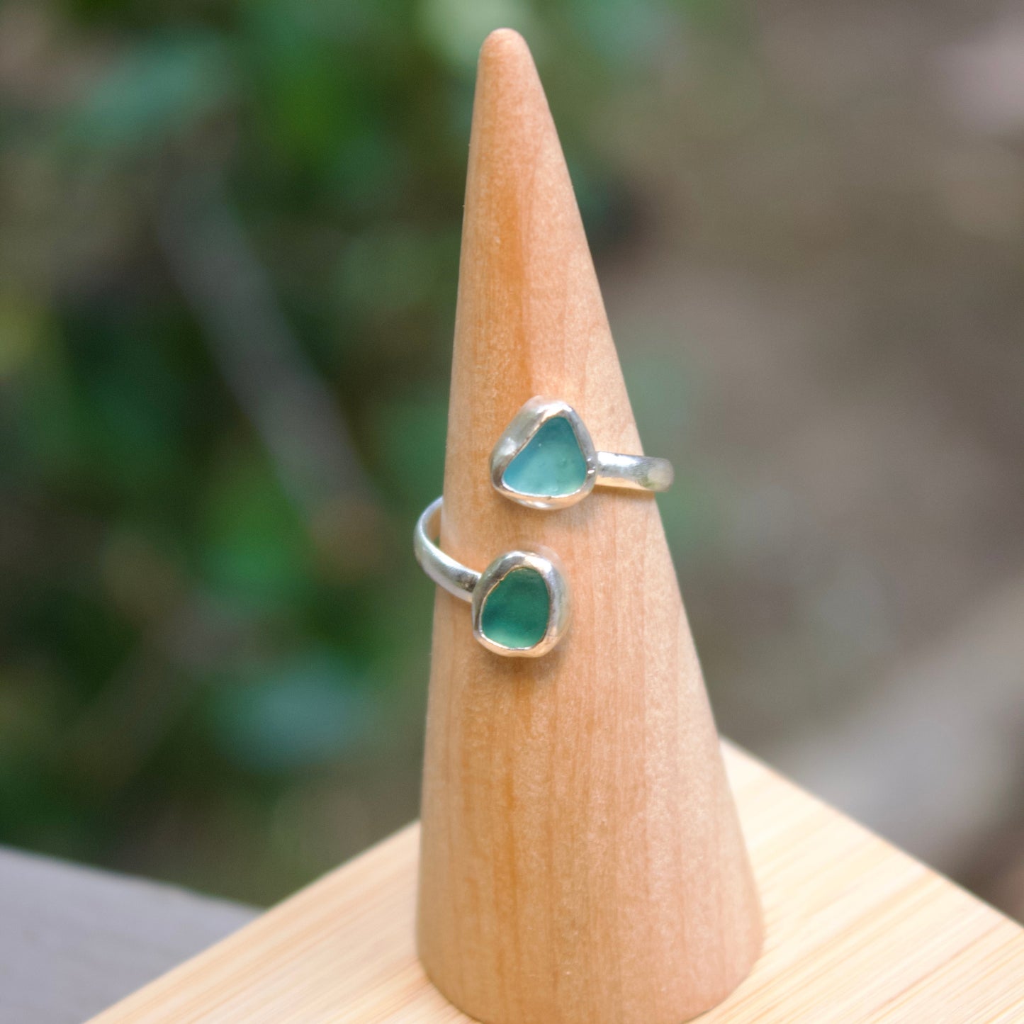 Twin wave ring