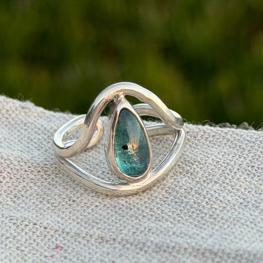 Blue kyanite wave ring