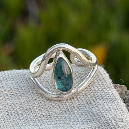 Blue kyanite wave ring