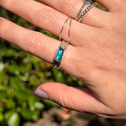 Adjustable blue kyanite ring