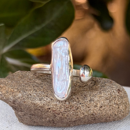 Freshwater pearl dome ring