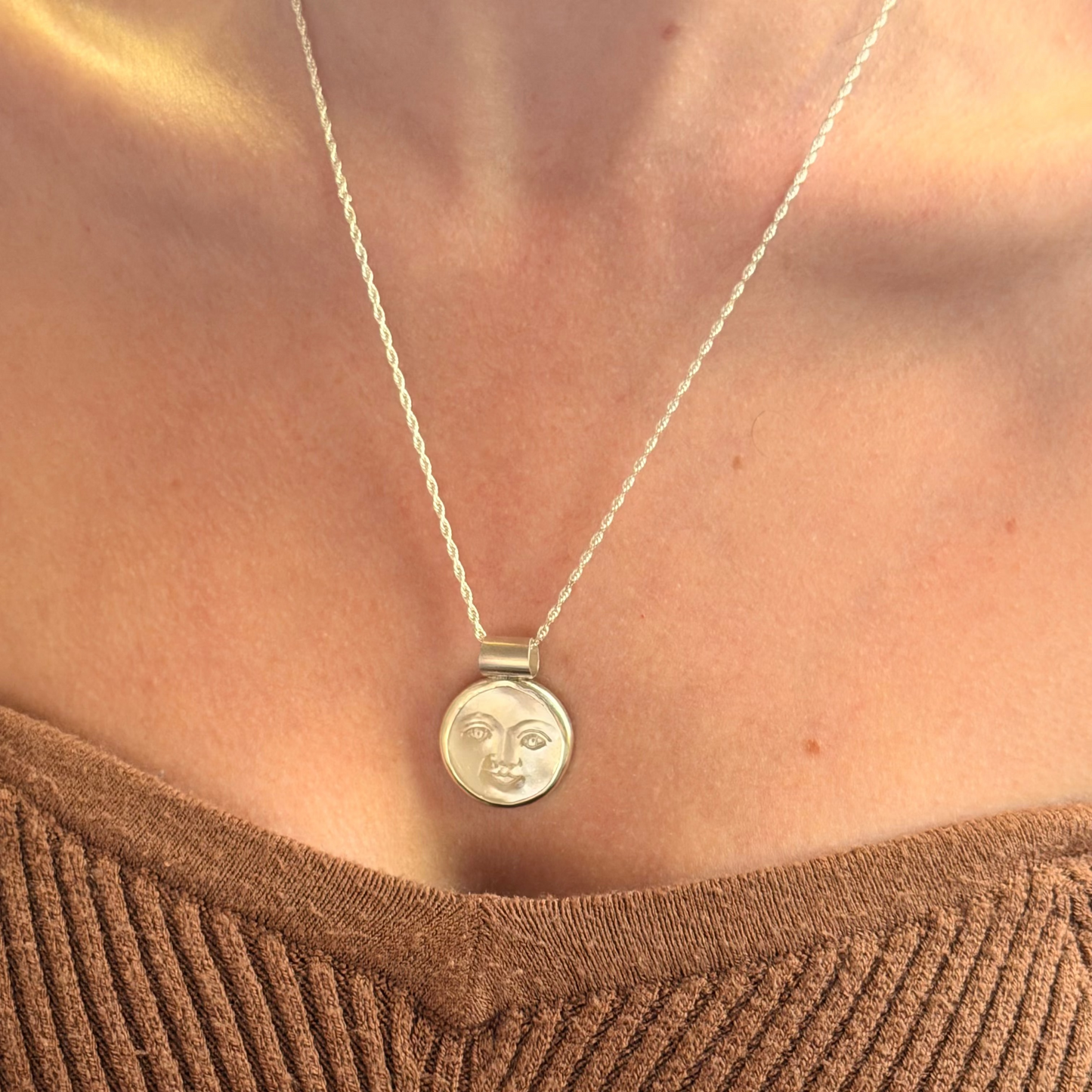 Moonface necklace