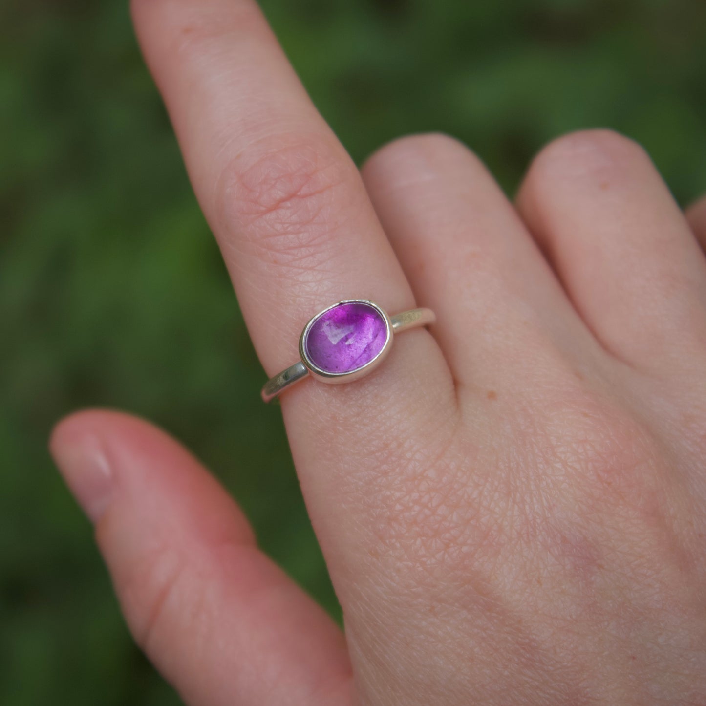 Dainty amethyst ring