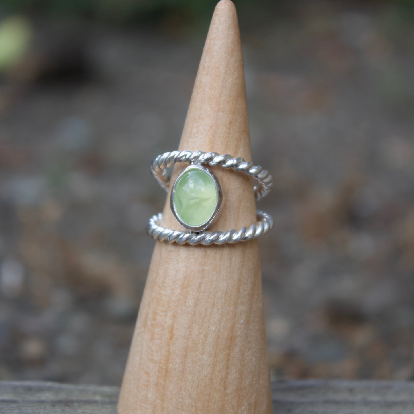 Prehnite double band ring
