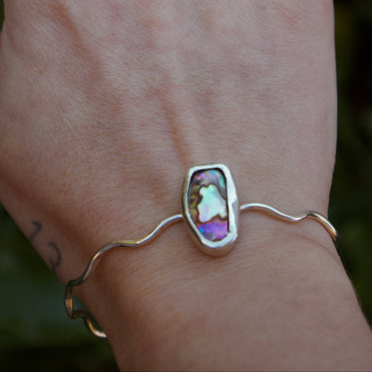Abalone wavy cuff