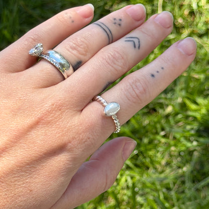 Tiny pearl ring size 5.5