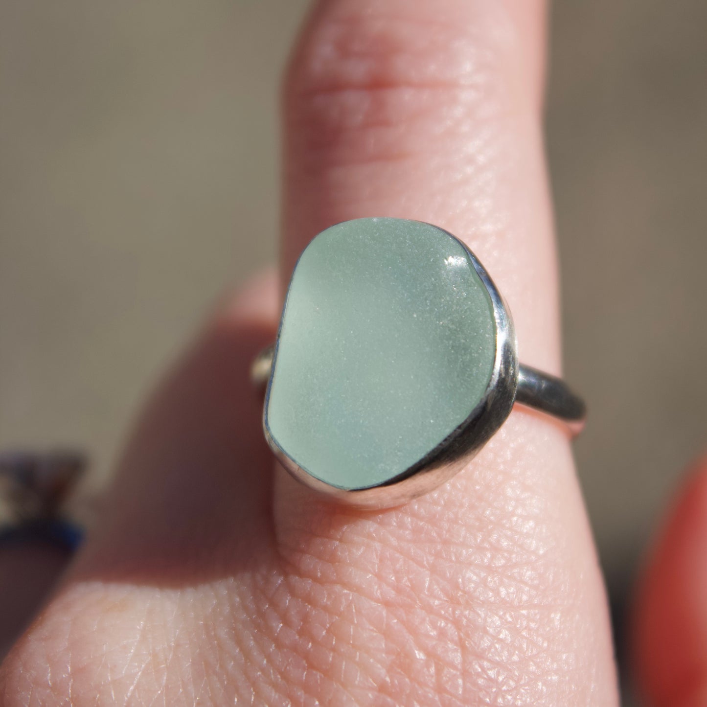 Adjustable sea foam ring