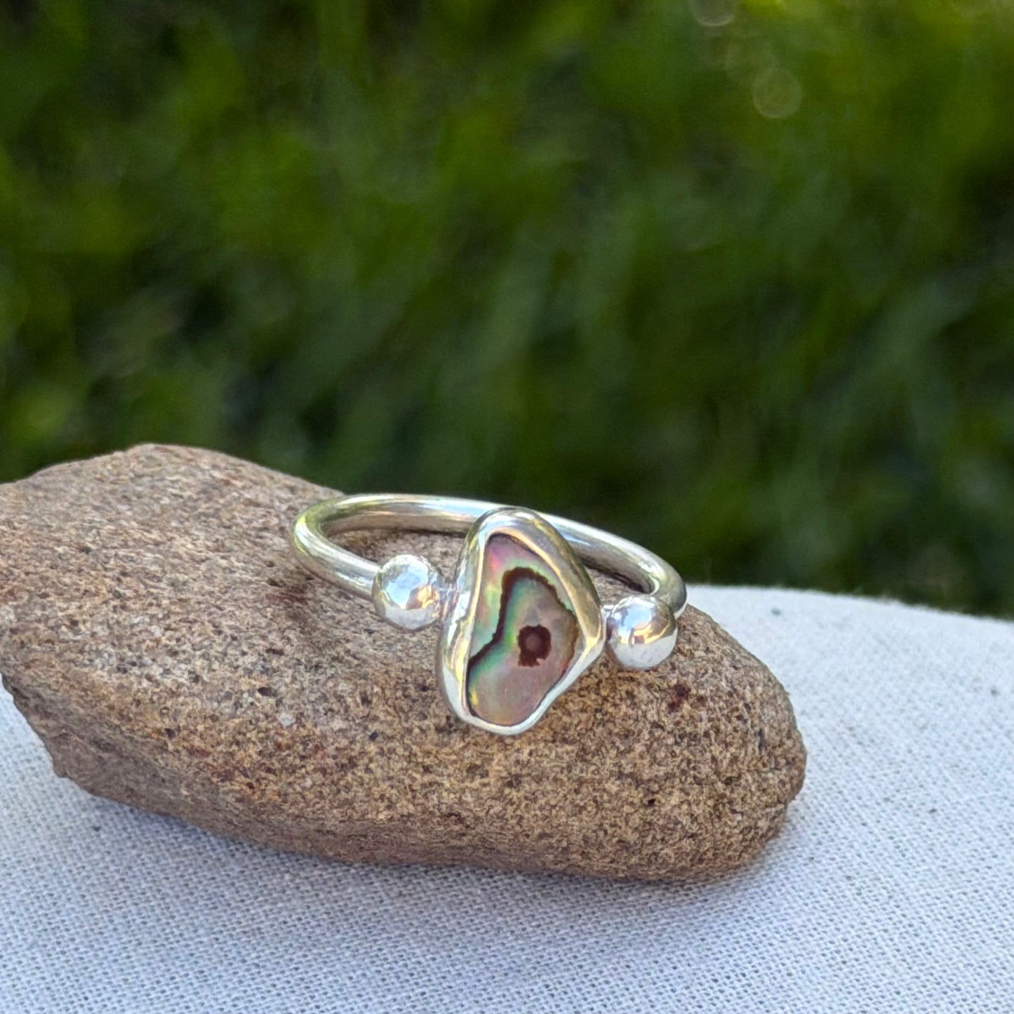 Abalone dot ring size 7.5