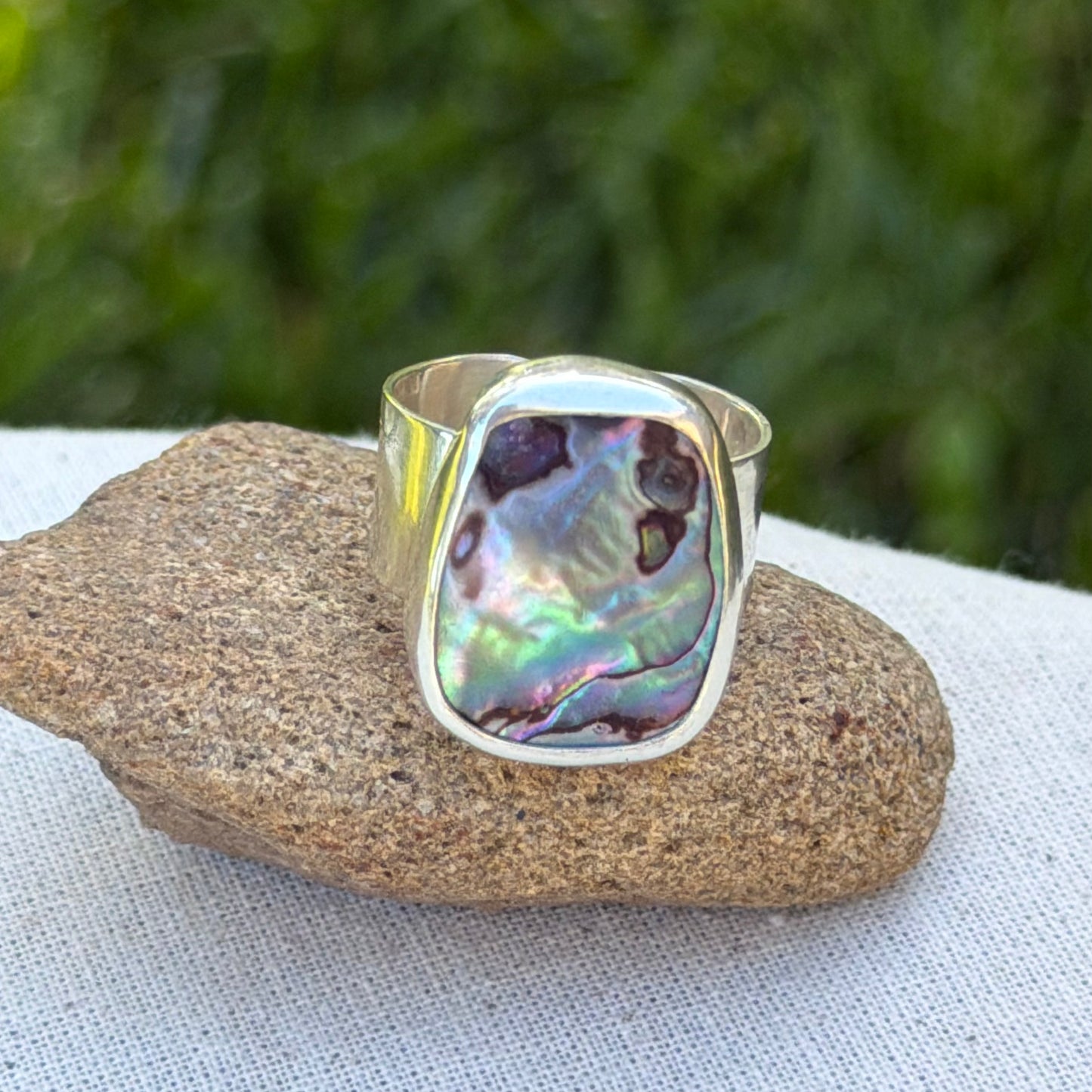 Adjustable abalone ring IIII