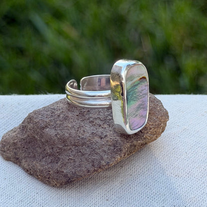 Adjustable abalone ring