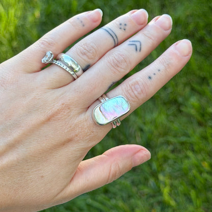 Adjustable abalone ring