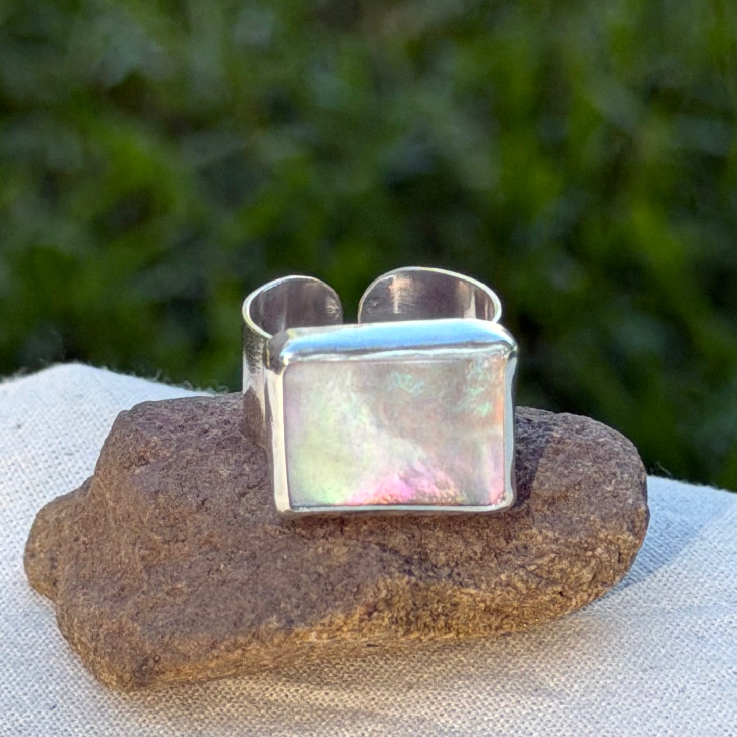 Adjustable abalone ring V