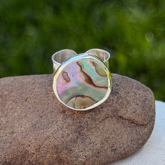 Adjustable abalone ring