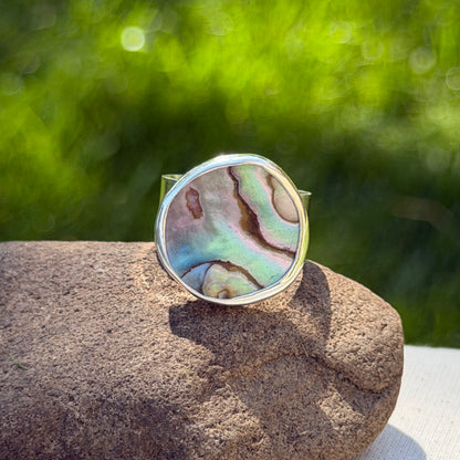 Adjustable abalone ring