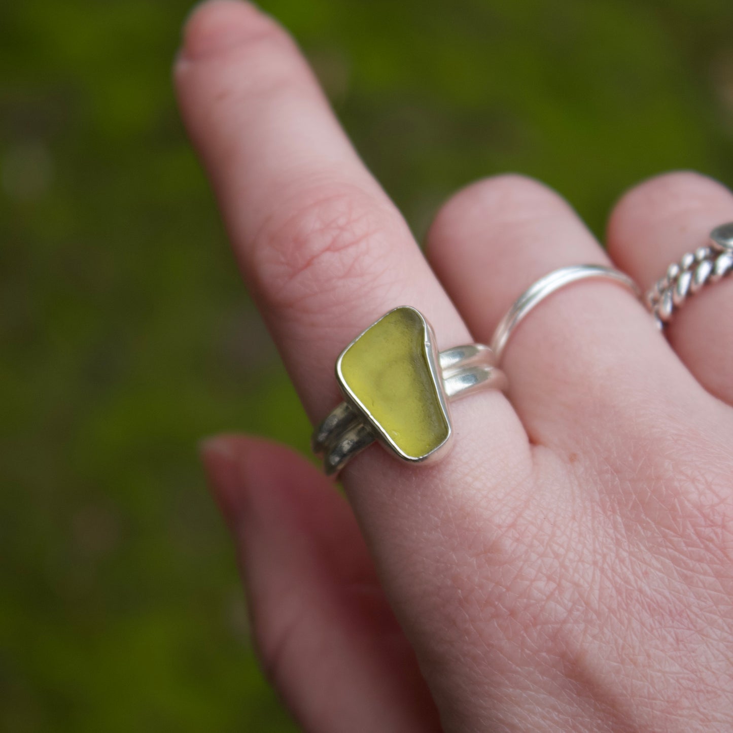 Adjustable key lime ring