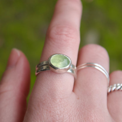 Adjustable evergreen ring
