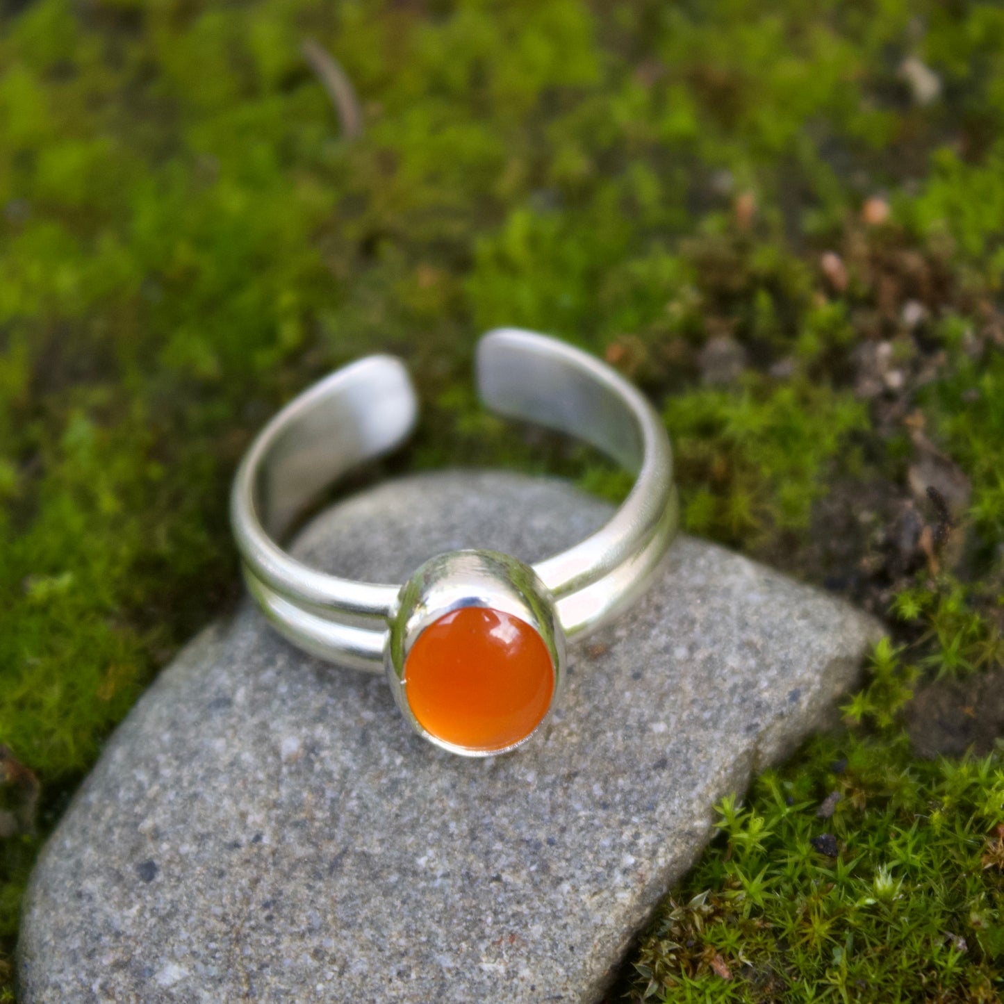 Adjustable orange carnelian ring