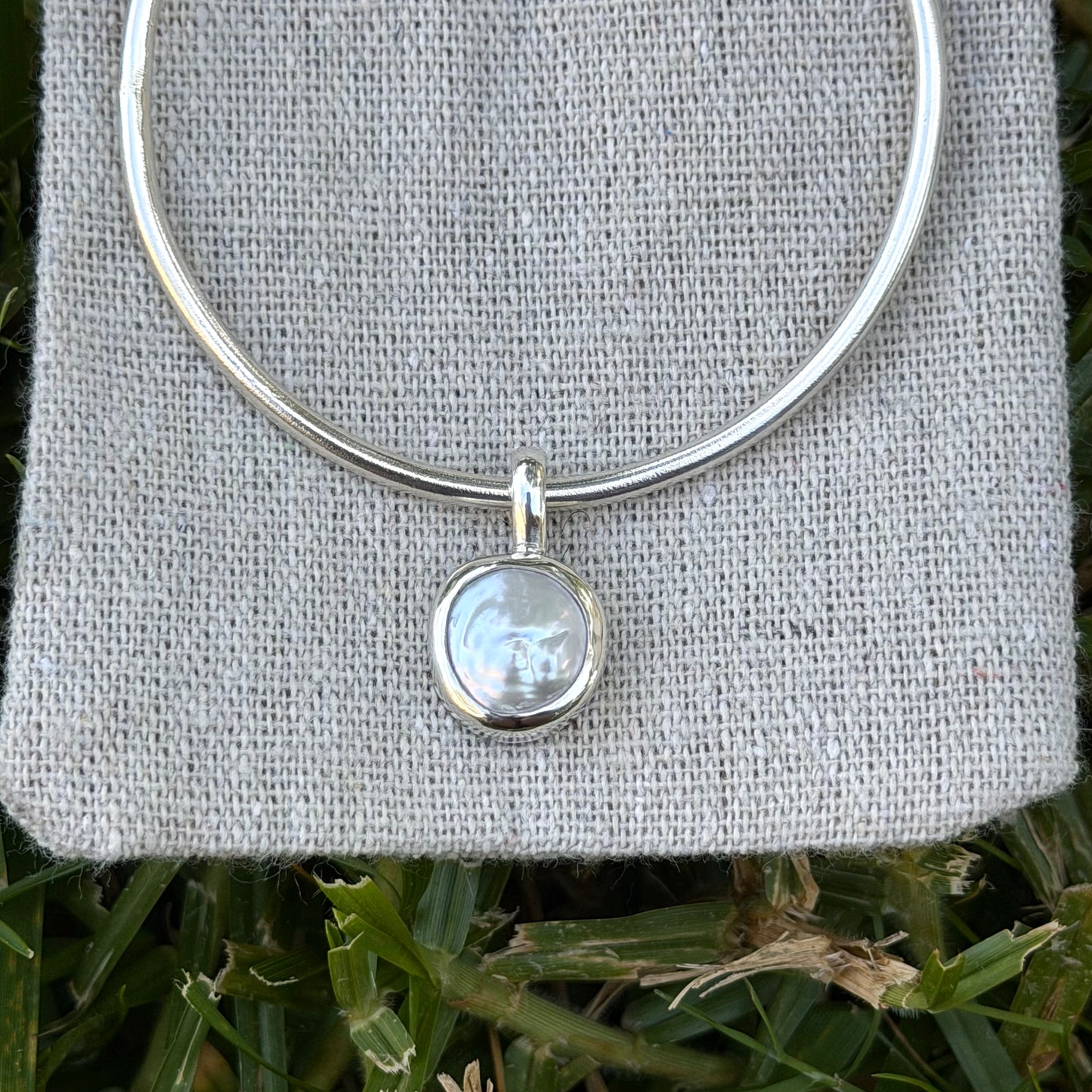 Pearl bangle