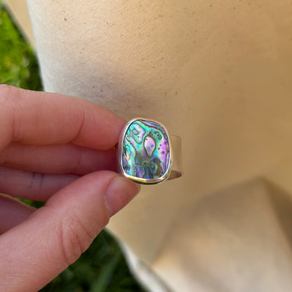 Adjustable abalone ring