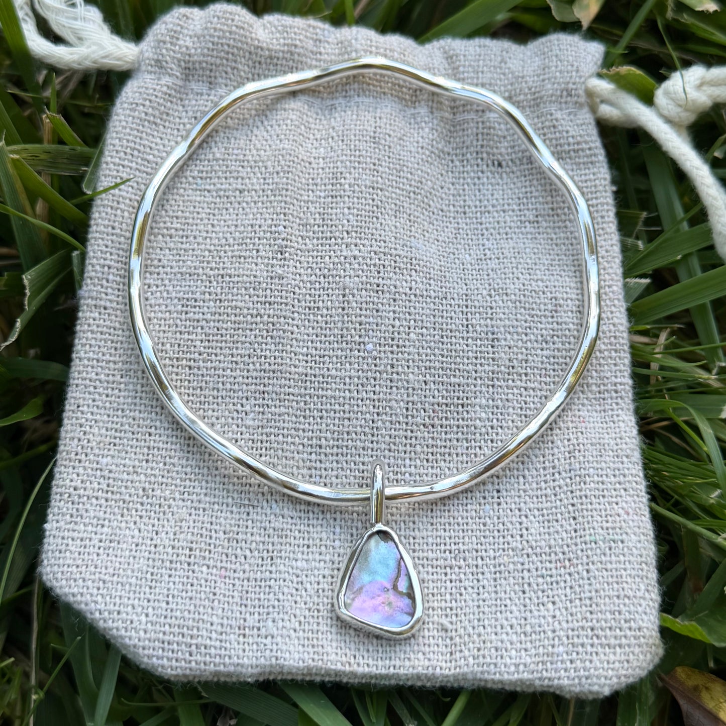 Wavy abalone bangle size M