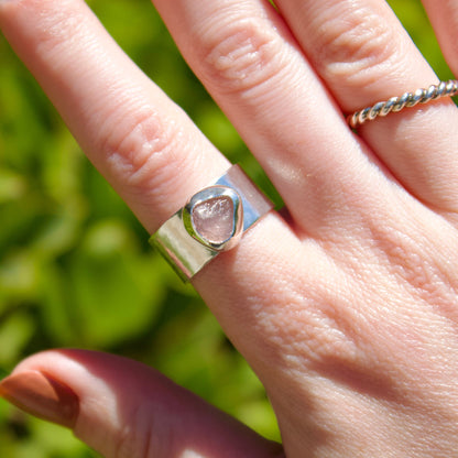 Raw rose quartz ring