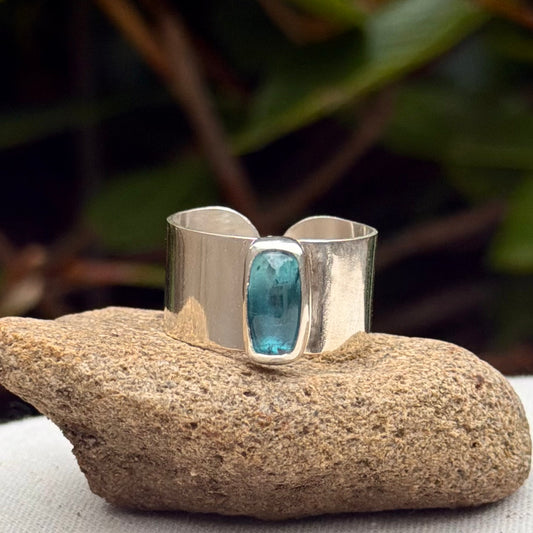 Prism VIII- Aqua Blue Kyanite ring
